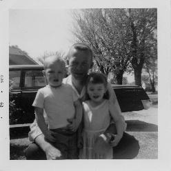 129-Wayne, Robbie, Debbie - Aug1963